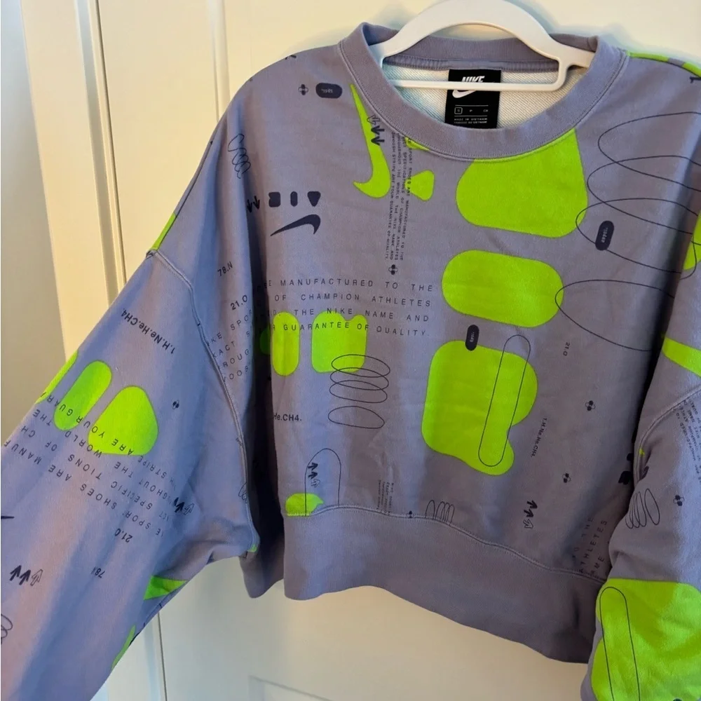 Nike Women's Sweatshirt in Purple and Green